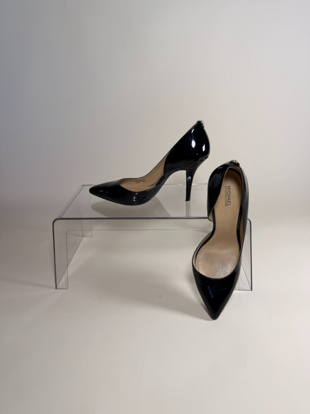 Michael Kors Black Patent Leather D'Orsay Pointed Toe Pumps Sz 8.5